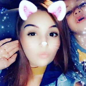 Meet your Posher, Cristal